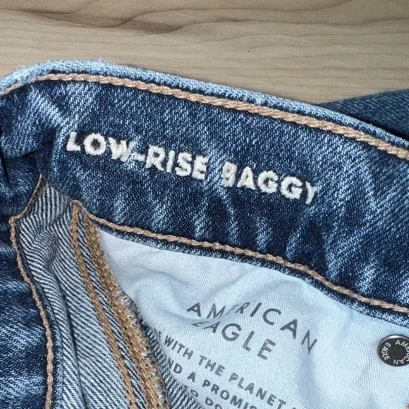 American Eagle Low Rise Baggy- Size 0 - Picture 4 of 10